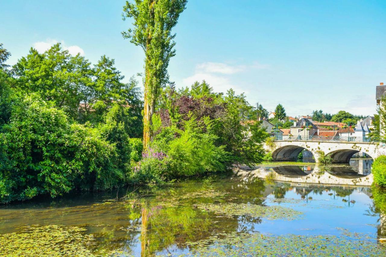 Hébergement de vacances La Maison Muguet Civray (Vienne)